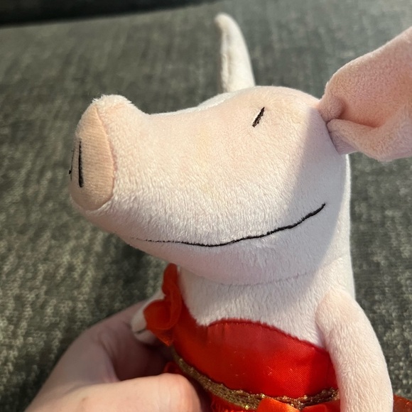 Olivia the Pig 8” Ballerina Plush Stuffed Animal 2012 - Picture 7 of 8